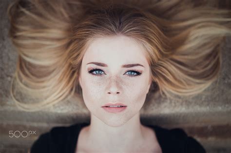 wallpaper face women model blonde depth of field long hair blue