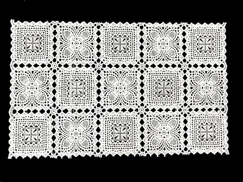 crochet table runner  pattern embroidery origami