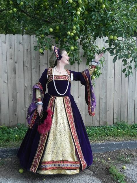 Costume Check Of Queen Anne Boleyn In 2014 Renaissance