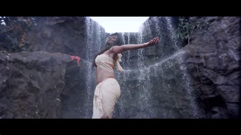 Sonalee Kulkarni Ajintha Marathi Movie Hottest 4k Full Uhd Video Song