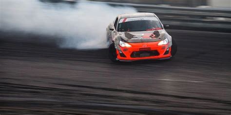 formula drift draws driving enthusiasts     scion fr  torque news