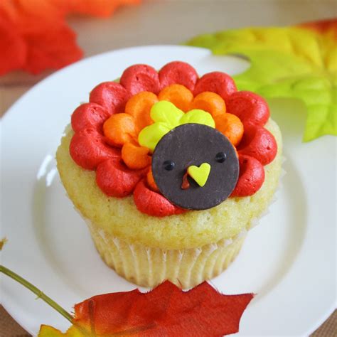 thanksgiving cupcake recipe from youtuber kawaii sweet
