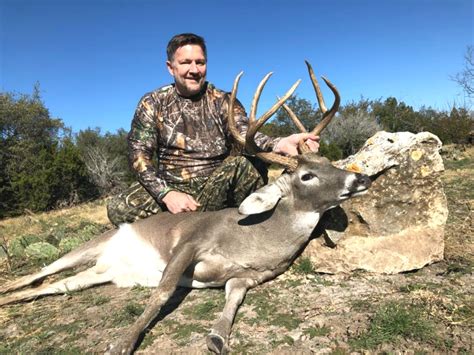 3 Day Texas Trophy Whitetail Deer Hunts