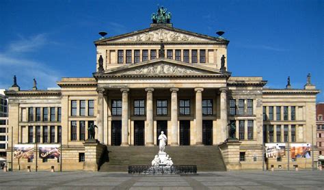 fileberlin mitte gendarmenmarkt konzerthaus jpg wikimedia commons