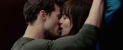 there s a new fifty shades of grey book cover and it s way better