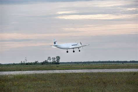dronamics cargo drone takes  flight paving     future  deliveries tech