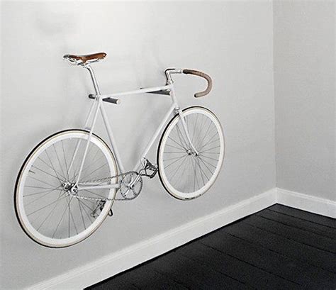 diferentes soportes  guardar la bicicleta en casa
