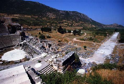 efeso turkey theatres amphitheatres stadiums odeons ancient greek roman