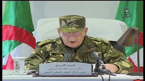 قائد الجيش الجزائري يدعو لتفعيل المادة 102 من الدستور والتي تقضي بتنحية