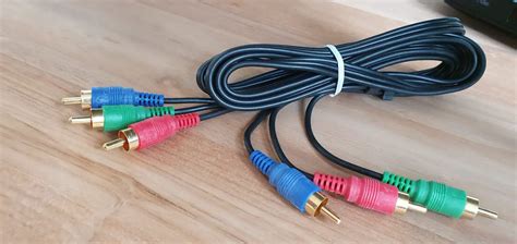 red yellow  white cable