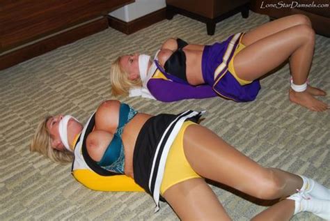 college cheerleader tits