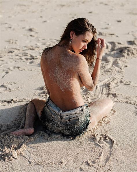 Model Alyssa Arce Naked Posing On The Beach Scandal Planet