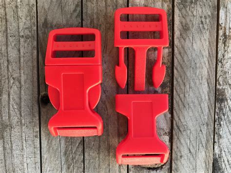 side release buckle red  sizes tcd supplies