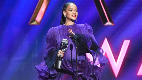 Rihanna Teases New Album ‘r9s Release ‘itll Be Worth The Wait
