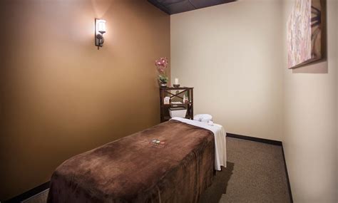 hour massages elements therapeutic massage woodridge groupon