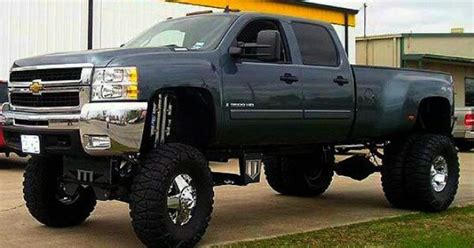 lifted dually chevy