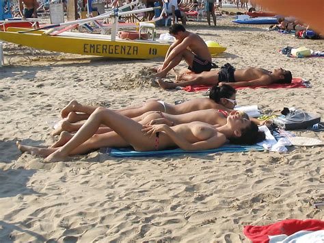 Rimini Beach 3 Pics Xhamster