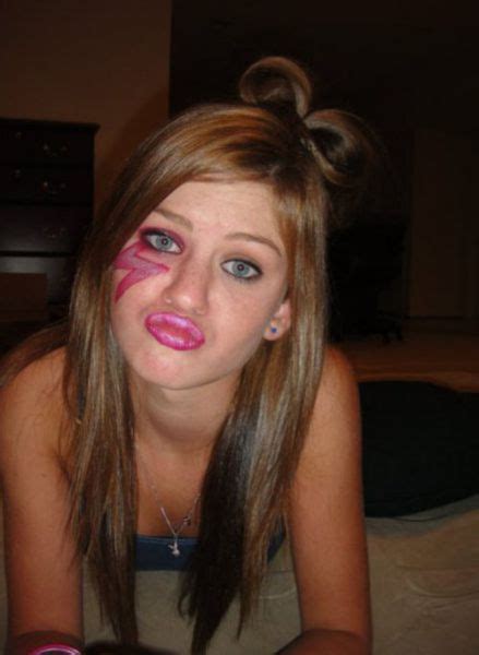 Stop The Duck Face Before It’s Too Late 17 Pics