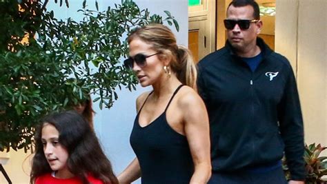 jennifer lopez and daughter emme ace batting practice with