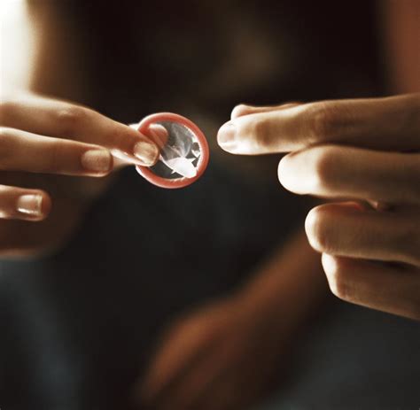 Nicht Nachmachen Warum Sich Teenies Derzeit Kondome Durch Die Nase