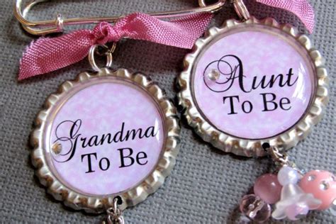 gave one of these to my mom and great grandma to be pins to my grandmothers to tell them our