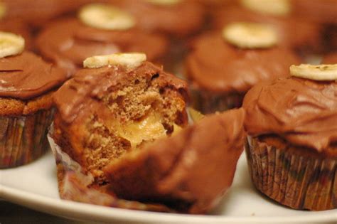 banana cupcakes with dulce de leche and chocolate popsugar food