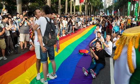 Taiwan S Gay Pride Parade Brings Tens Of Thousands To Streets H D N