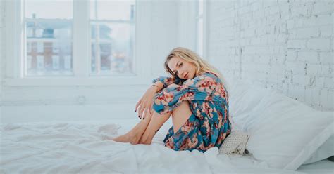 What It Really Means When You Dream About Your Ex Popsugar Love And Sex