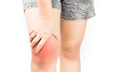 swollen knees causes symptoms and treatment swollen knees