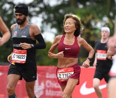70 Year Old Asian Woman Jeannie Rice Sets New Record At Chicago