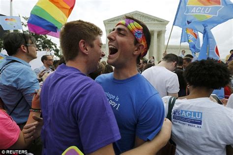 gay couples rush to marry after supreme court s same sex marriage