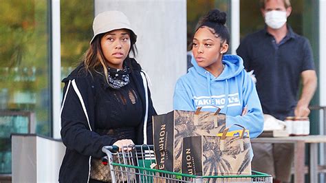 Jordyn Woods And Sister Go Grocery Shopping In La Photos