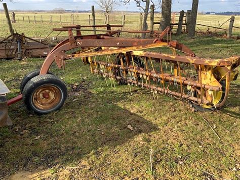 holland  lot  april  timed farm machinery consignment auction  cp
