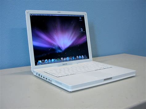 mp geeks mac ibook  laptops    week