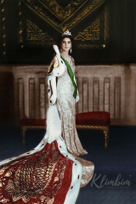 queen farida  egypt koroleva egipta farida royal outfits