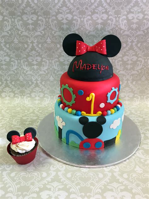 mickey mouse hat cake topper   world   cakes