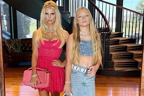 Jessica Simpson Posts Snapshots With Mini Me Daughter Maxwell ‘bring