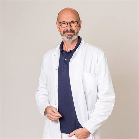 dr peter  auer chefarzt der klinik fuer innere medizin und intensivmedizin katholische