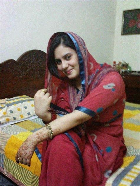 pakistani beautiful desi girls bedroom hot pictures packers movers western girl outfits