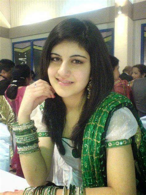 desi lovely indian housewife new leaked pictures desi girls pinterest housewife punjabi