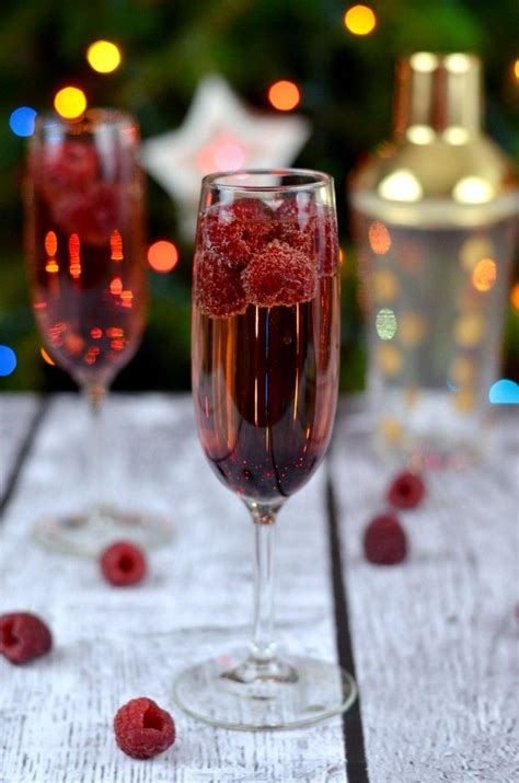 raspberry chambord and champagne cocktail simply {darr}ling chambord