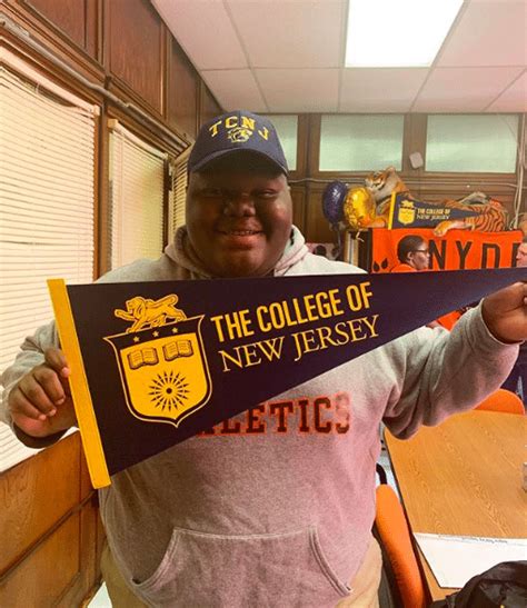 jersey city teen gets accepted to his 18th college