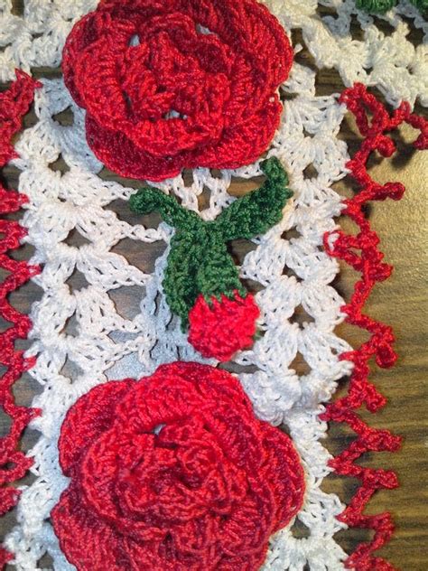 marias creations  crochet cross