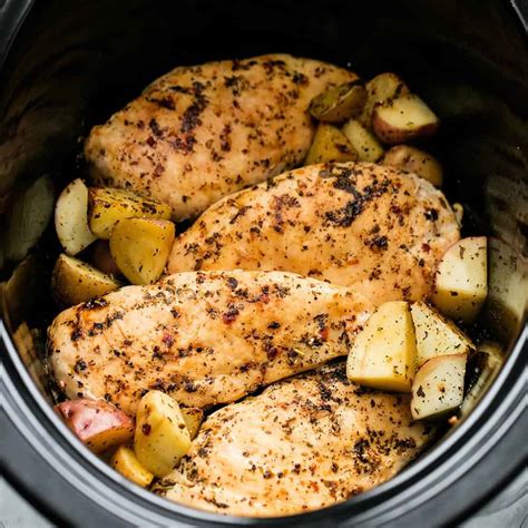 Slow Cooker Italian Chicken And Potatoes The Recipe Critic
