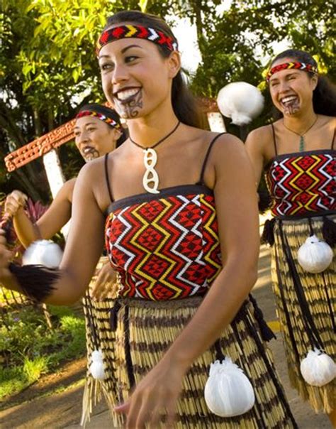 zealand maori traditional dress