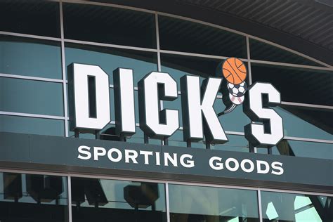 Dick S Sporting Goods Black Friday Sale Deals On Sports Equipment