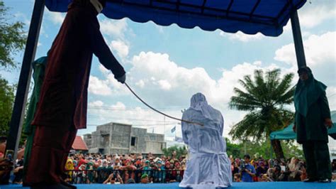 amorous couples sex workers whipped in aceh