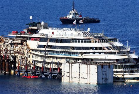 Costa Concordia Divers To Search And Recover Final Missing Body