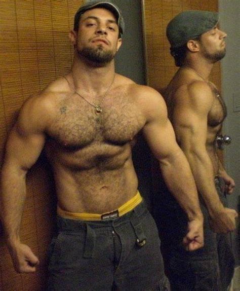 Hot Sexy Muscles Hairy Bears Gay Male Man Top Hunk Wow