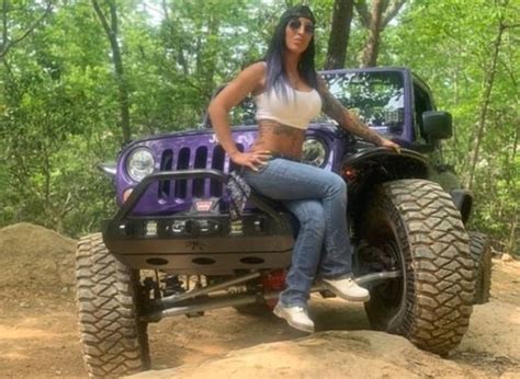 Pin On Jeep Girls 2